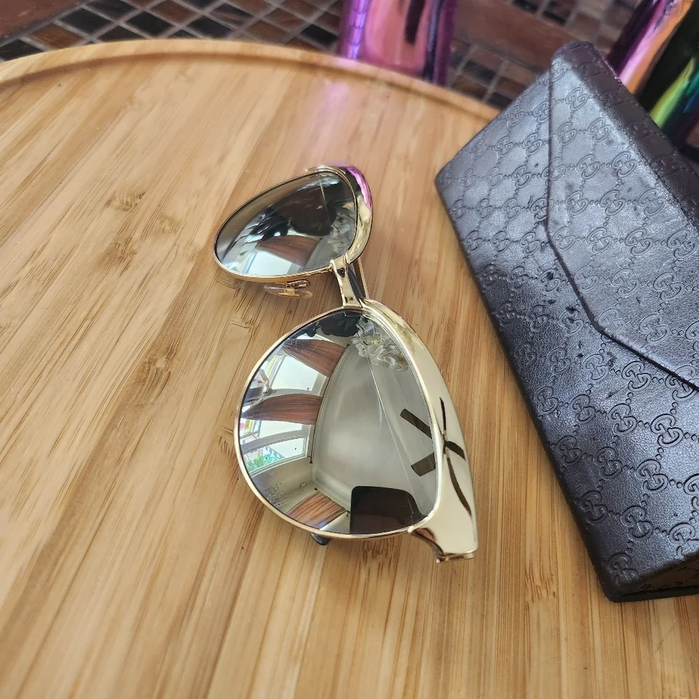 Gucci sunglasses with case